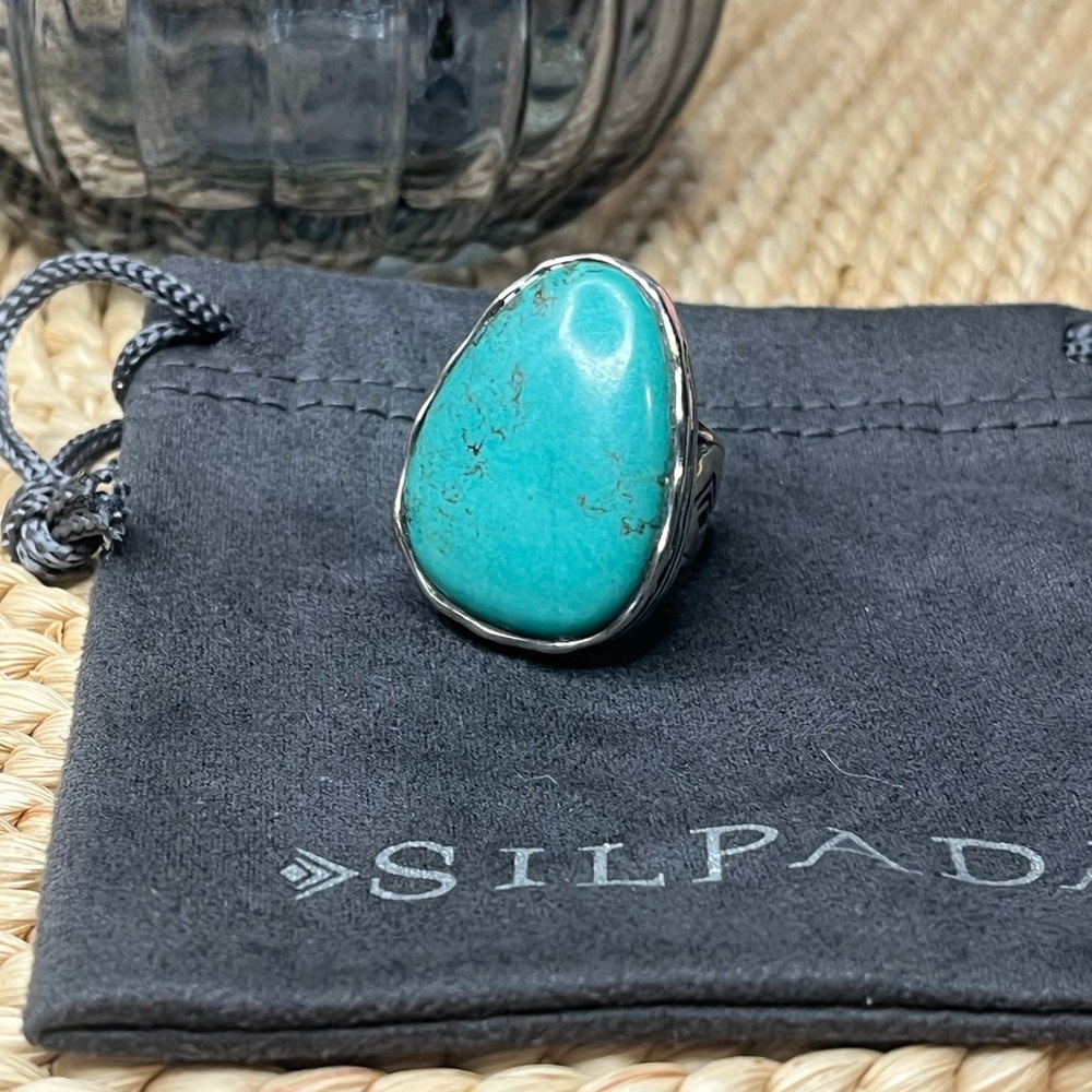 Silpada Turquoise Oval Sterling Ring with Southwestern Accents Size 5.5